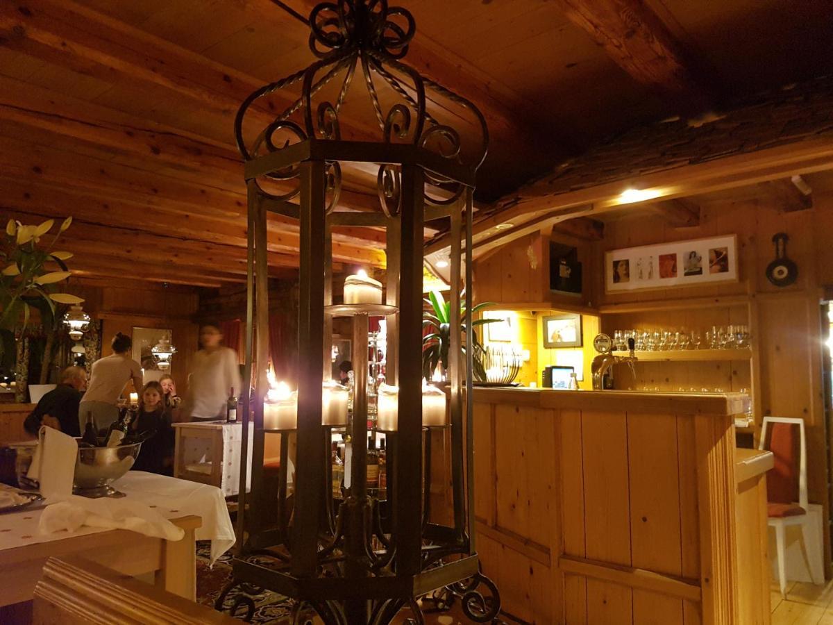 Gasthof Auerhahn レッヒ エクステリア 写真