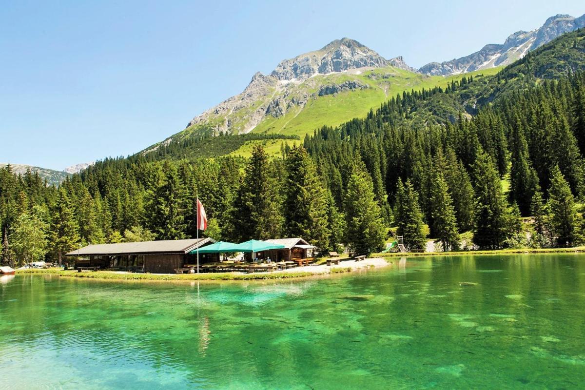 Gasthof Auerhahn レッヒ エクステリア 写真