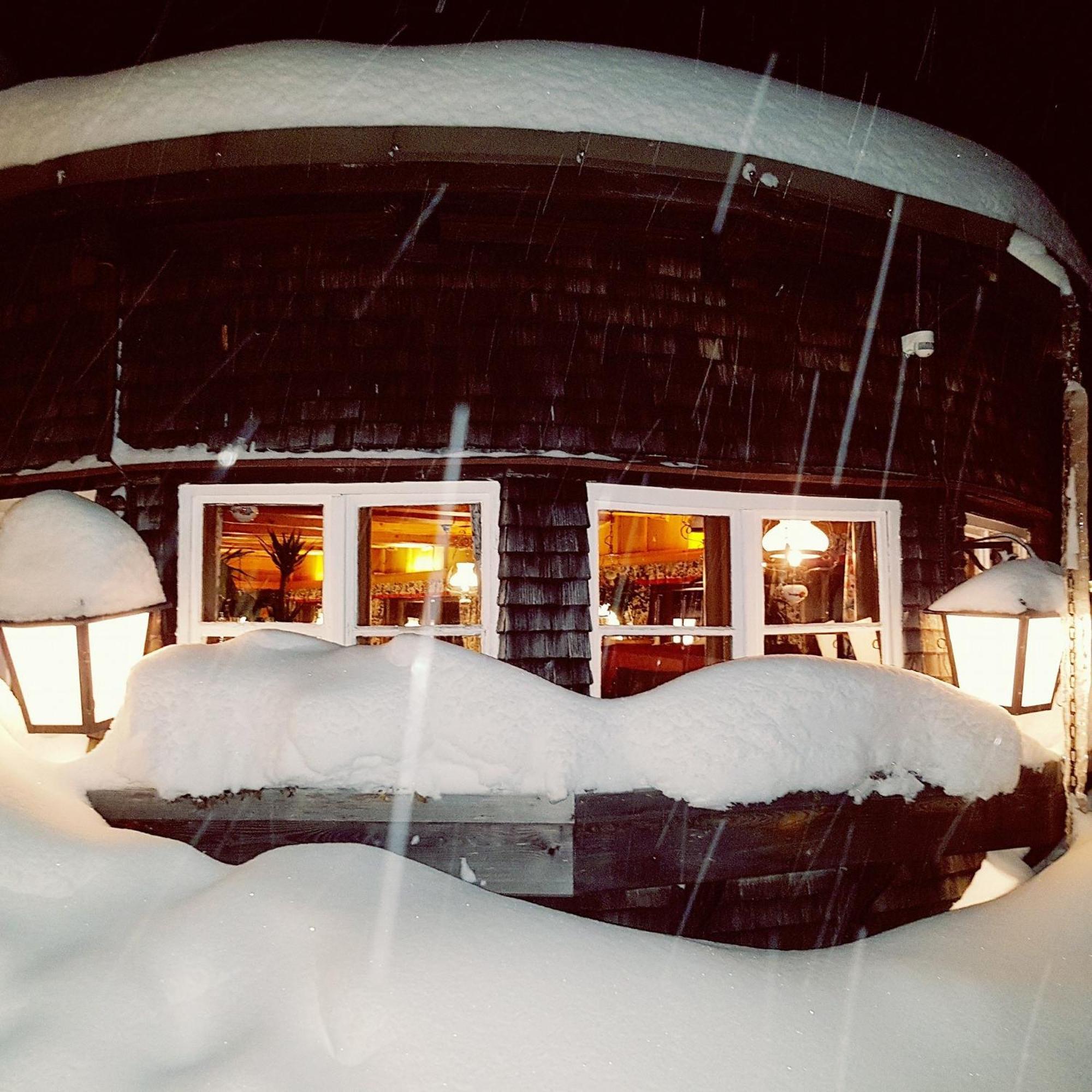 Gasthof Auerhahn レッヒ エクステリア 写真
