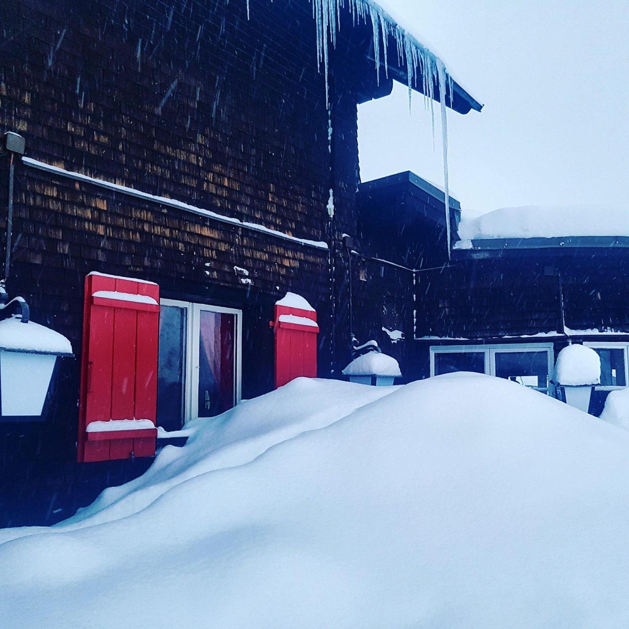 Gasthof Auerhahn レッヒ エクステリア 写真